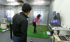 渋谷駅西口2分のゴルフスクールIGLスタジオ渋谷で体験レッスン